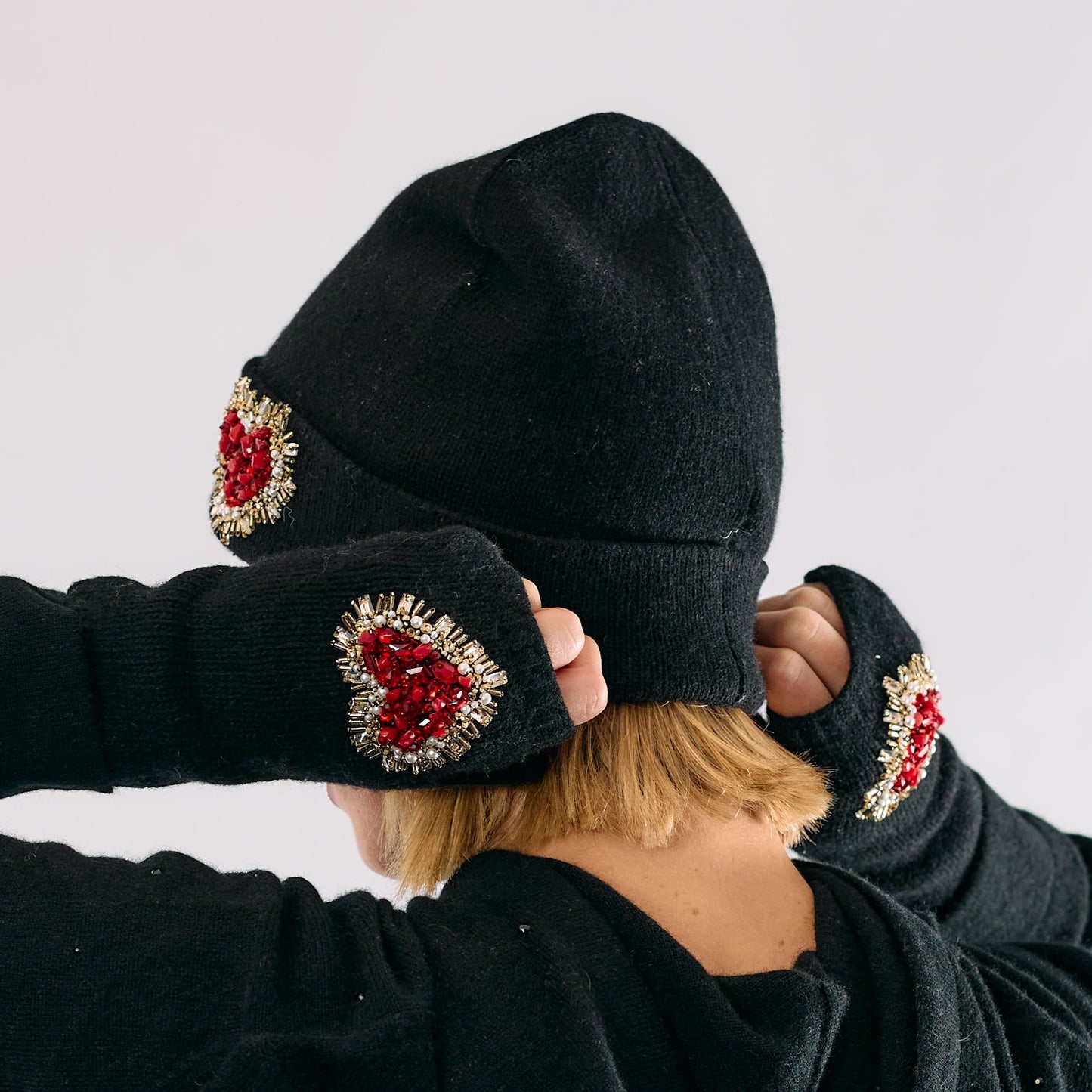Cashmere Cuffed Beanie w. Hand Embroidered Jeweled Heart