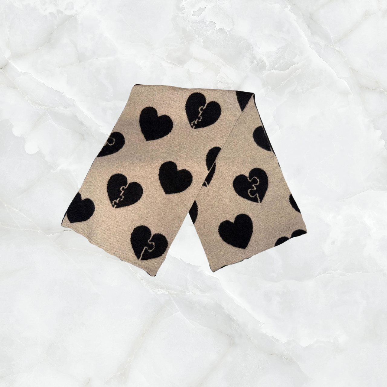 Cashmere Long Scarf w. Intarsia Heart Print