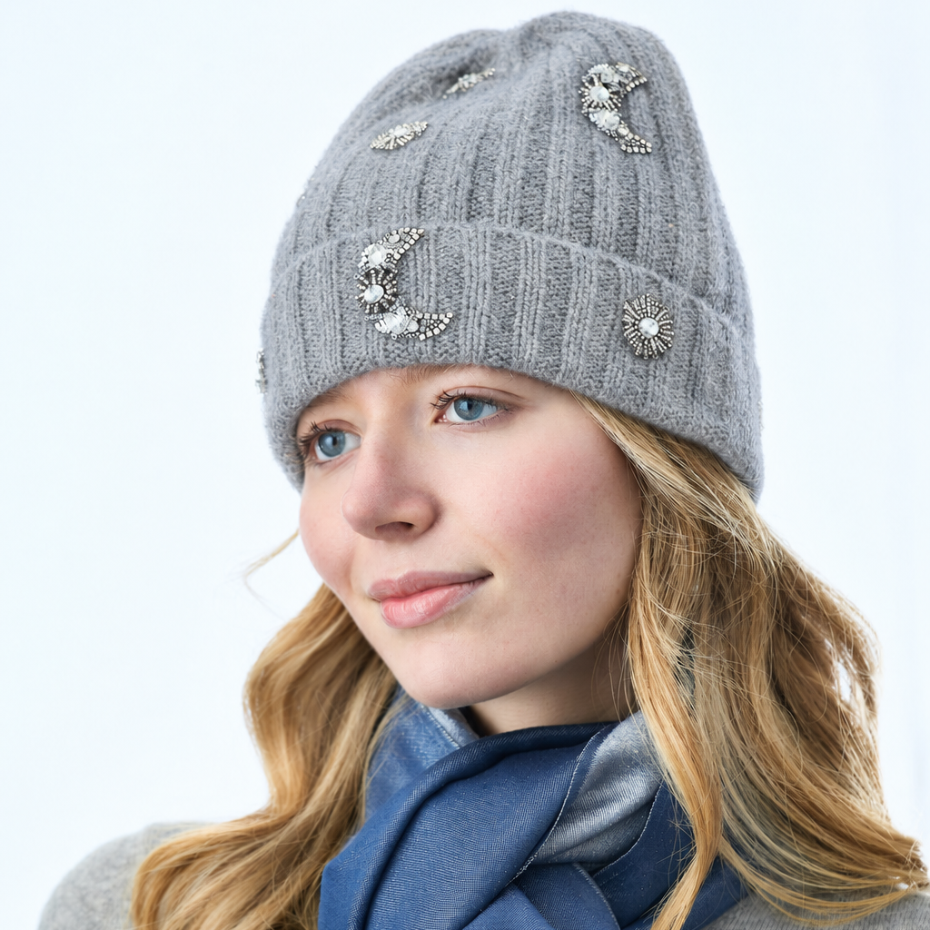 Cashmere Chunky Ribbed Cuffed Beanie w. Moon and Stars- Light Heather Grey