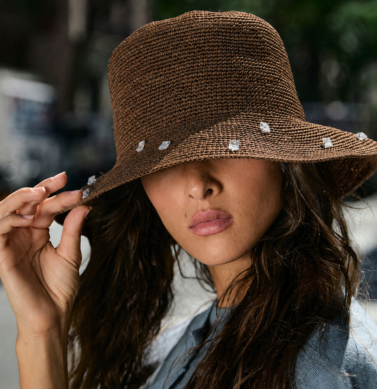 Weekend Raffia Crochet Hat w. Swarovski Crystals -Dark Natural