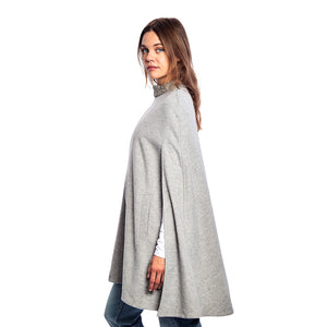 Wool Cape w. Snaps & Hand Embroidery Collar - Foggy