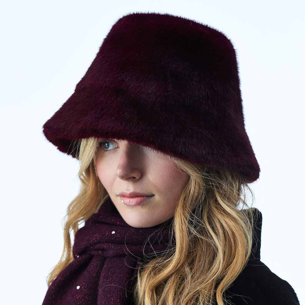 Faux Fur Bucket Hat -Wine