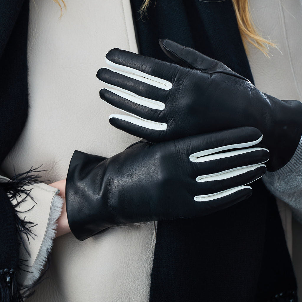 Black Leather Gloves w. White Inside Detail