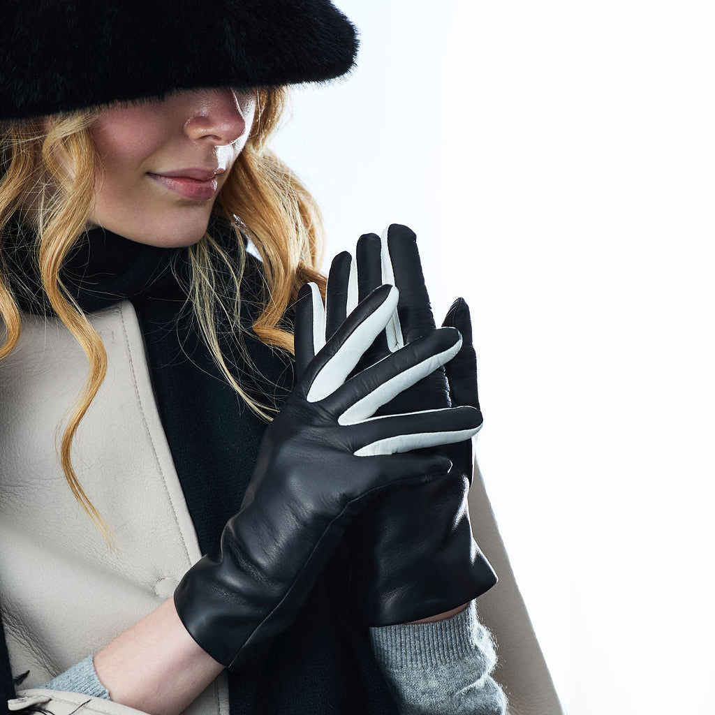 Black Leather Gloves w. White Inside Detail