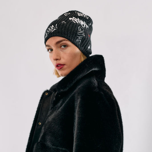Merino Ribbed Beanie w. Graffiti Embroidered