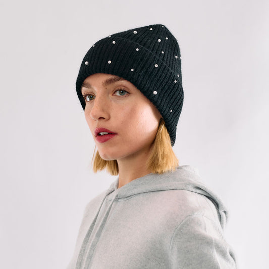 Cashmere Ribbed Cuffed Beanie w. Pearls & Crystals - Black