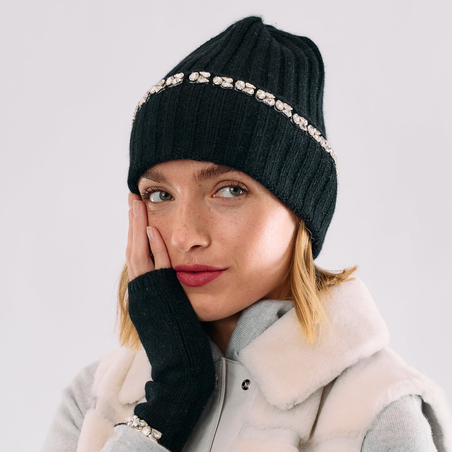 Cashmere Ribbed Cuffed Beanie with Crystal Trim- Black