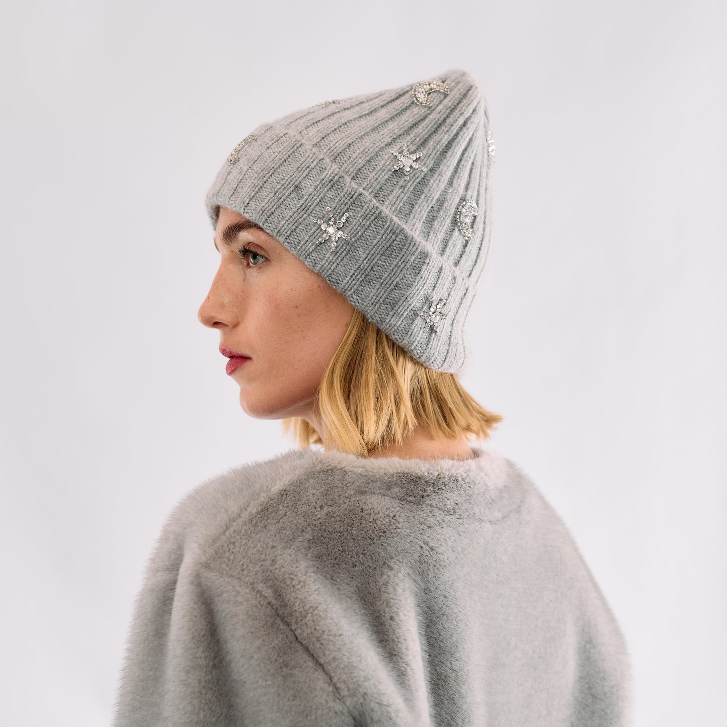 Cashmere Ribbed Cuffed Beanie with Heart & Moons- Light Heather Grey