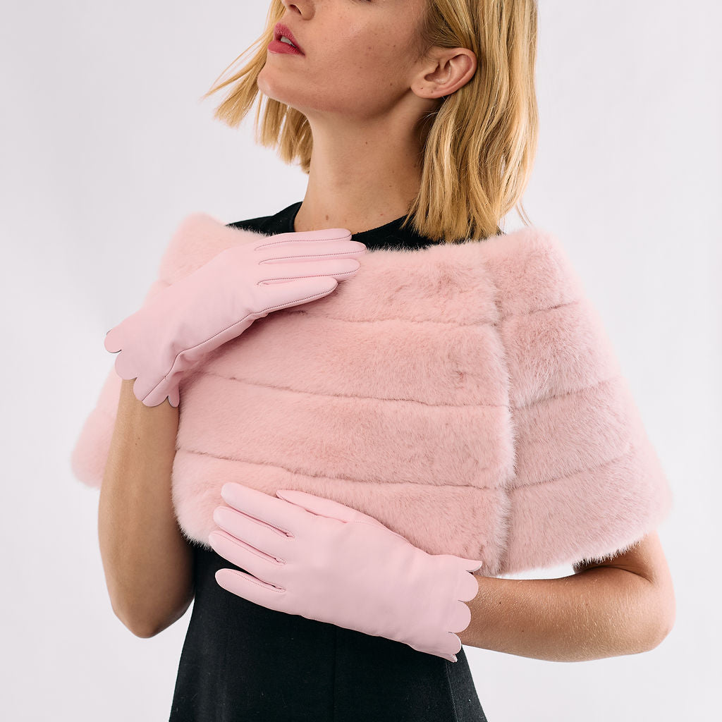 Nappa Leather Gloves w. Scalloped Edge