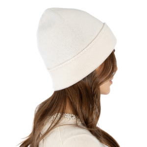 Cashmere Cuffed Beanie w. Pearl Embellishment - Bleached White