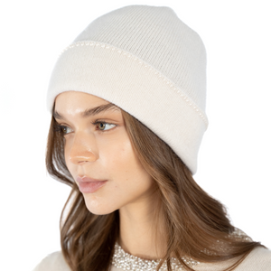 Cashmere Cuffed Beanie w. Pearl Embellishment - Bleached White