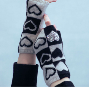 Short Fingerless Gloves w.Intarsia Hearts and Crystals