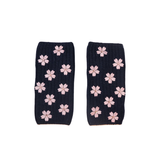 Merino Ribbed Gloves w. Embroidered Glassines & Center Stone