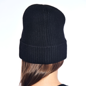 Cashmere ribbed knit cuffed rapper hat with crystal tab - Black