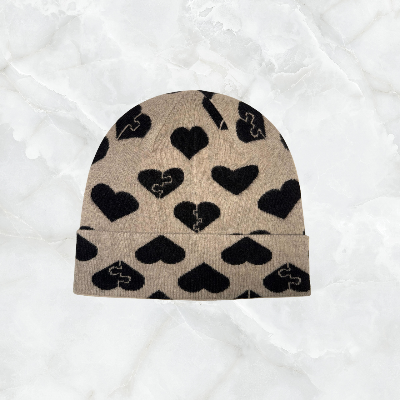 Cashmere Cuffed Beanie w. Intarsia Heart Print