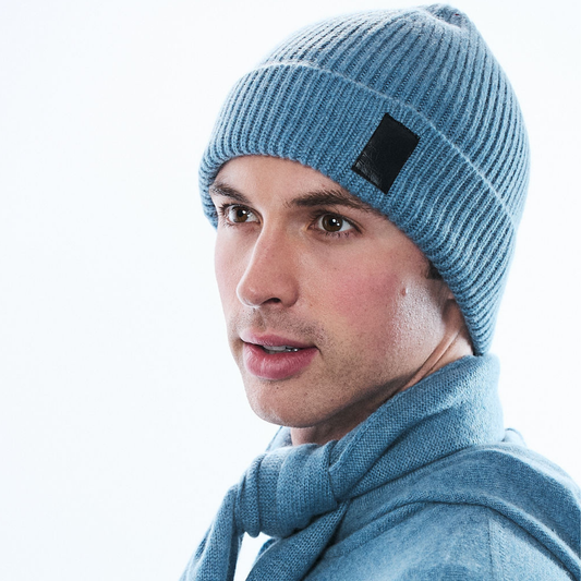 Cashmere Ribbed Beanie w. Leather Tab - Iris Blue
