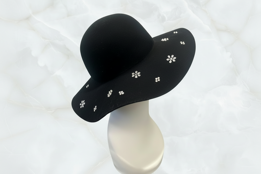 Sun Hat with Scattered Flower Crystals