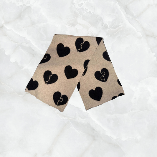 Cashmere Long Scarf w. Intarsia Heart Print