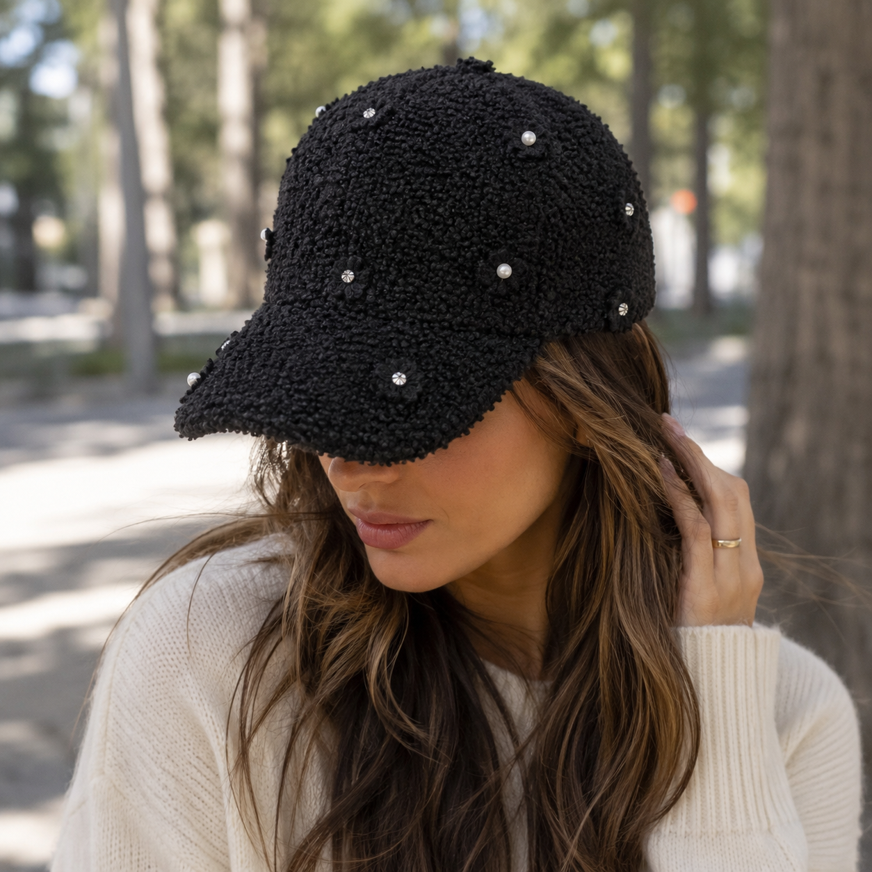 Cotton Fluffy Cap w. Scattered Flower Crystals and Pearls