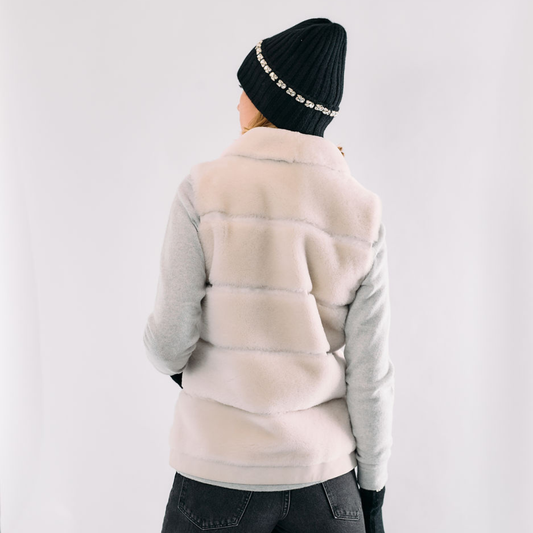 Sleeveless Shearling Vest w. Collar -Off White
