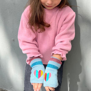 Kids Cashmere Short Fingerless Gloves w. Stripes & Heart